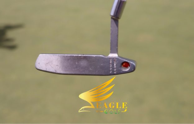 Putter: Scotty Cameron Newport 2 GSS