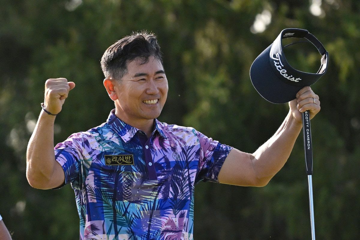 Y.E. Yang What's In The Bag (WITB) tháng 11 năm 2024